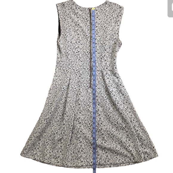 Dynamite white/black patterned dress. - Picture 6 of 6